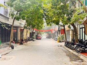 Bán nhà phân lô Chiến Thắng Hà Đông DT 35m2 x 4 tầng ô tô đỗ cửa giá 13 tỷ